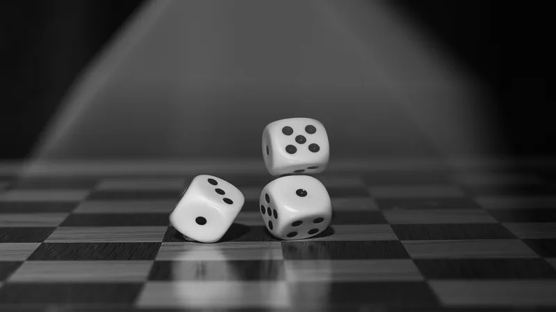 khuyến mãi mới nhất Bongdaso cá độ: Sòng Bài Trực Tuyến Tốt  - Casino Trực Tuyến Uy Tín | dice,  game,  monochrome,  roll the dice,  board game,  random,  lucky dice,  play,  gambling,  cube,  black and white,  dice,  dice,  dice,  dice,  dice,  game,  game,  game,  random,  random,  gambling,  gambling